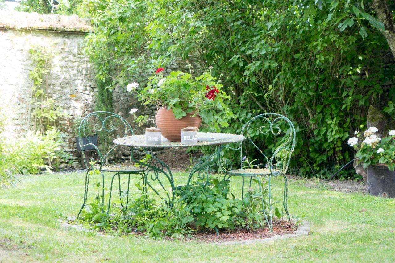 Bed and Breakfast Les Anges Reveurs Neuville-aux-Bois Exterior foto